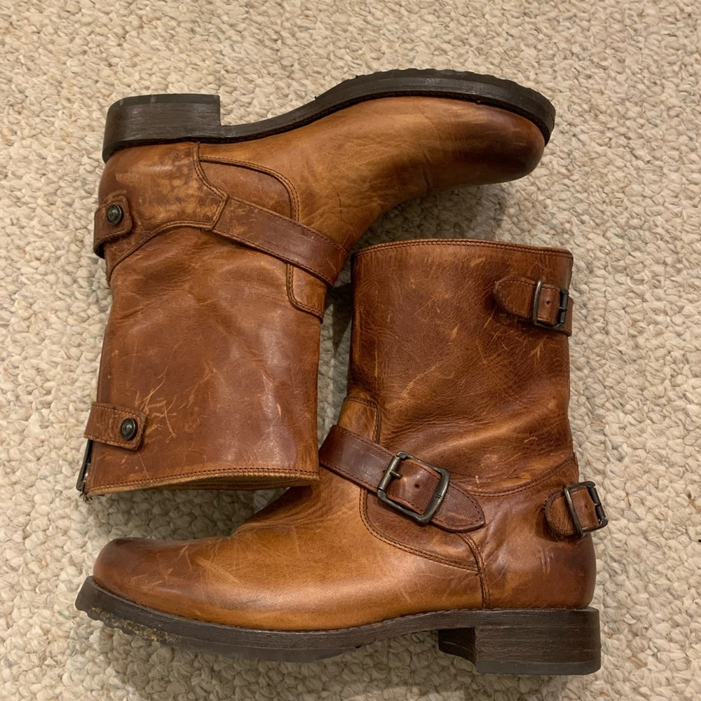 Frye Cognac Brown Veronica Back Zip Short Motorcycle Bots